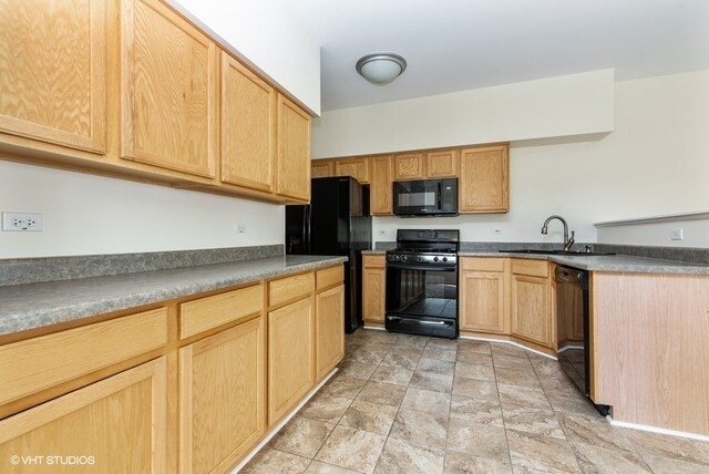 Building Photo - 3432 Blue Ridge Dr