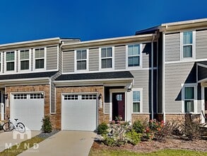 Building Photo - 2203 White Clover Dr