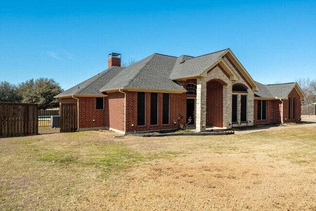 Foto del edificio - 6811 Singleton Rd