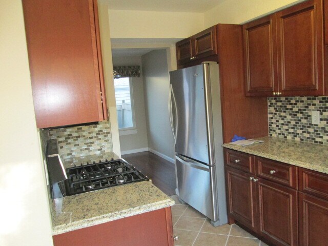 COCINA - 430 Thoreau St