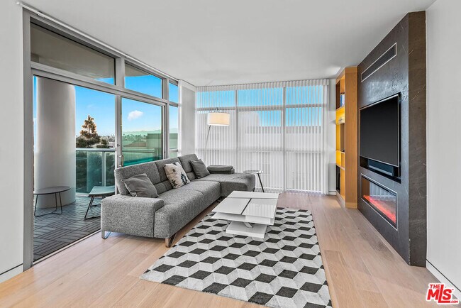 Foto del edificio - 13700 Marina Pointe Dr