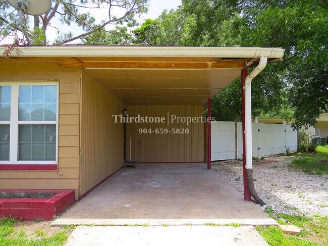 Building Photo - 9292 Greenleaf Rd