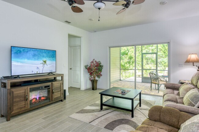 Building Photo - Beautiful 2 Bedroom, 2 Bathroom Home in St. Augustine Lakes