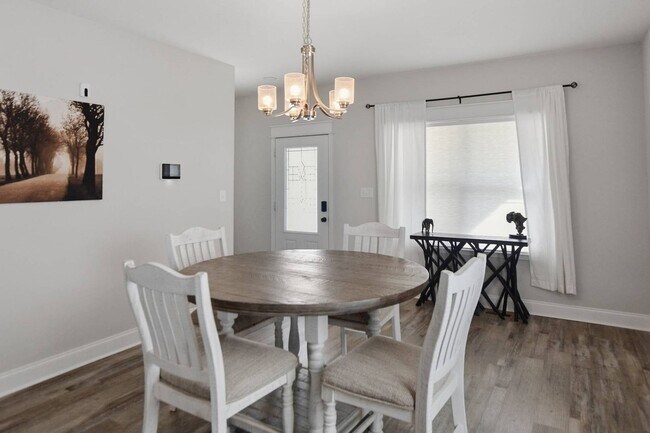 Foto del edificio - 515 Woodtrace Dr