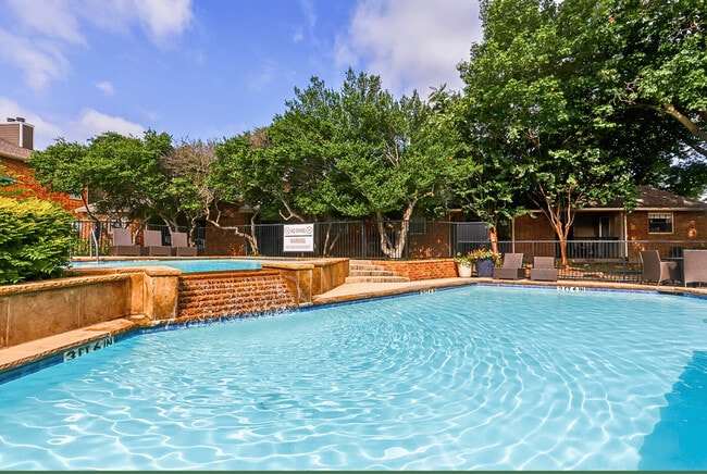 Foto del edificio - Creekside Village Apartments