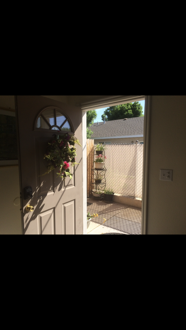 Entrance door - 1075 E 500 S