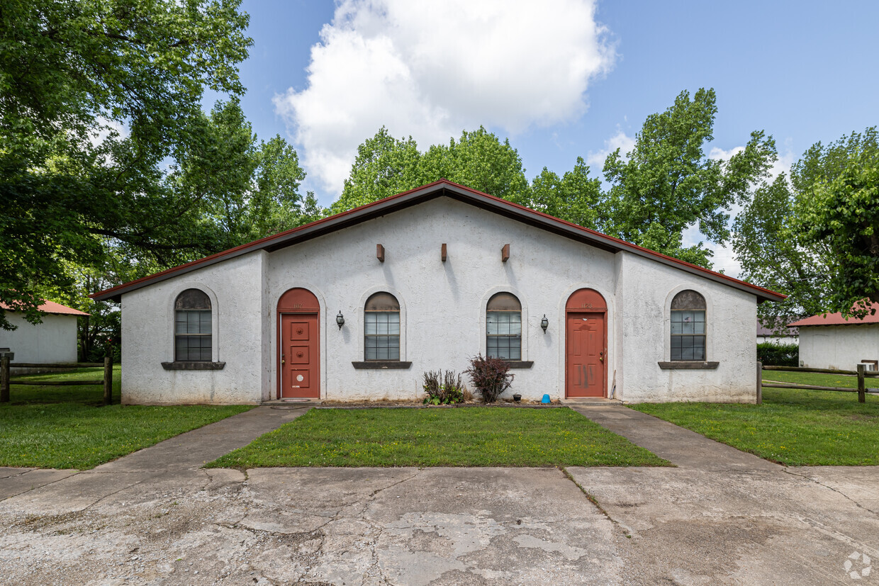 Building Photo - Villa Apartments Bentonville