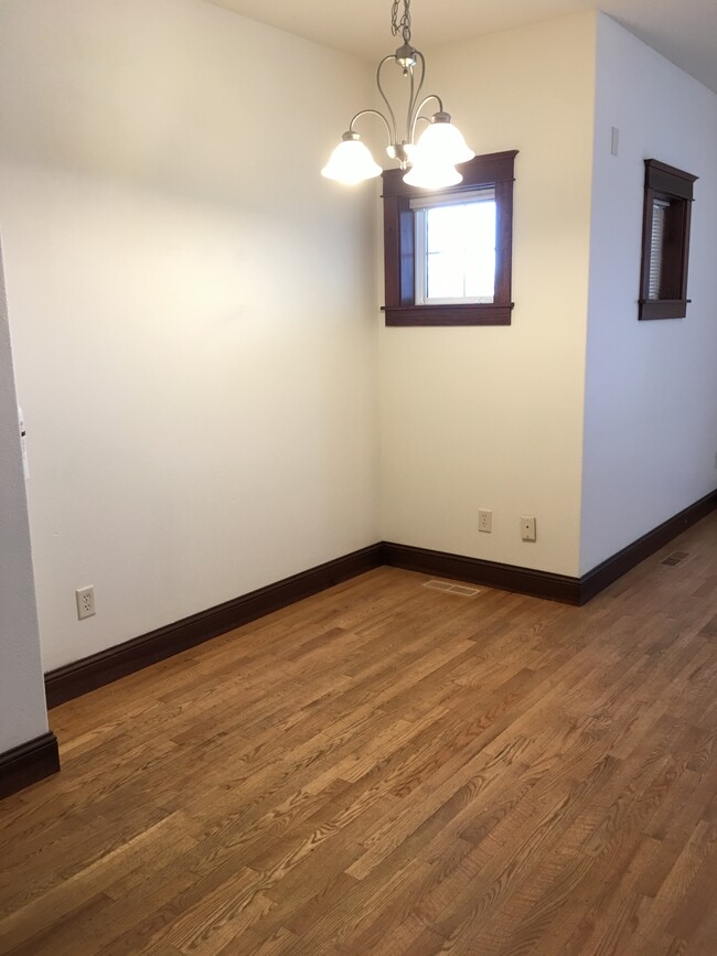 Living Room - 923 Iowa Ave