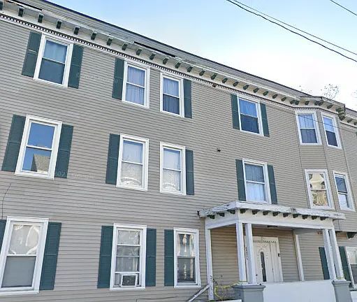 Building Photo - 210 Wolcott St