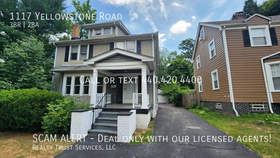 Primary Photo - Charming 3 bed 2 bath colonial home!