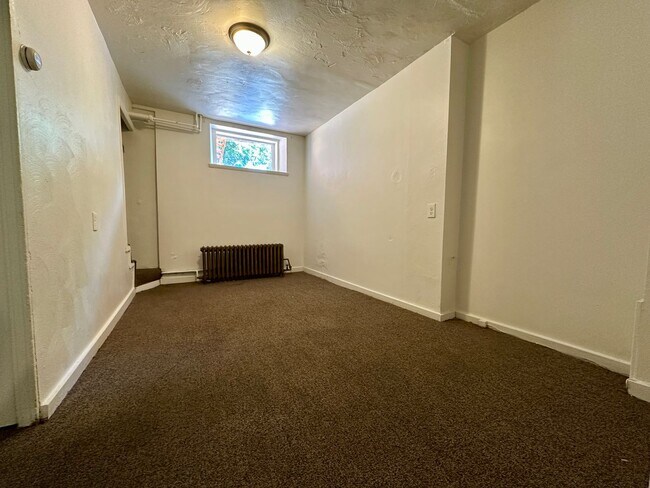 Photo - Super Spacious Three Bedroom on Bates Street! Deck & Patio! Washer & Dryer Included! Call Today! Apartment