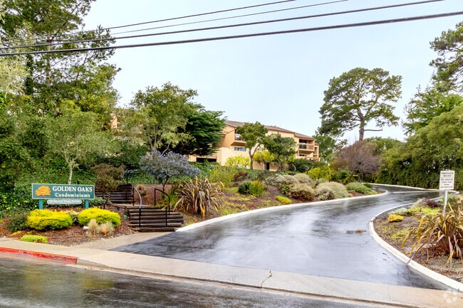 Entrance - Golden Oaks Condominiums