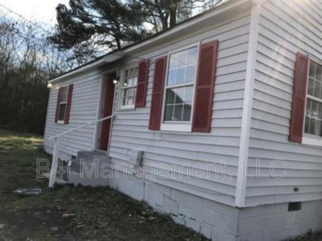 Photo - 742 Randall St SW House