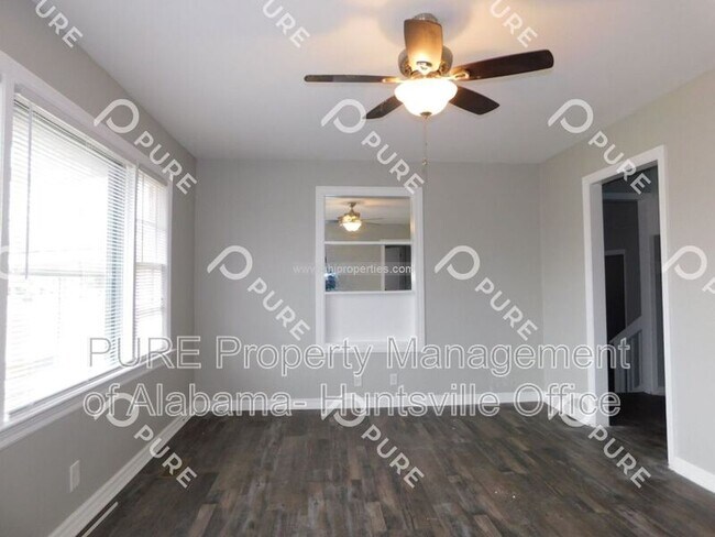 Building Photo - 805 Jackson Dr