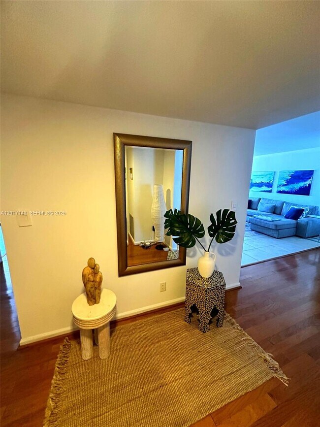 Foto del edificio - 1370 S Ocean Blvd