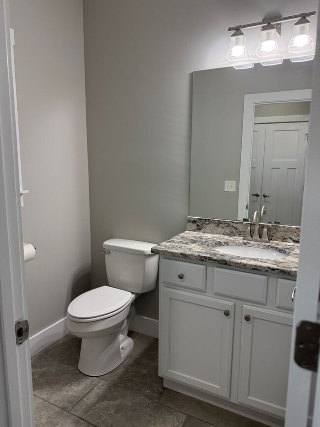 Building Photo - Happy New Year-$500.00 off of your first month of rent!