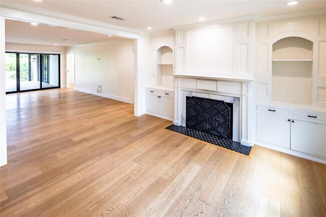 Foto del edificio - 4504 Greenbriar Ct