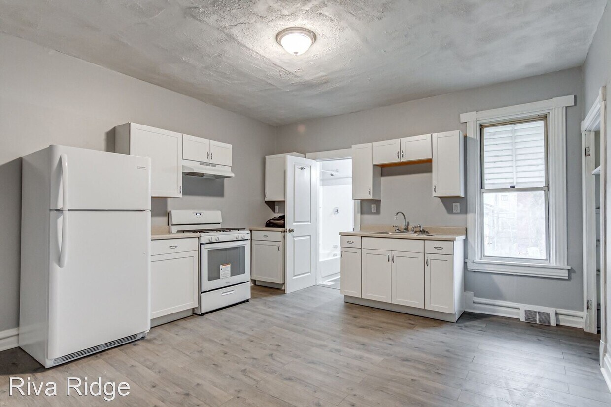 Foto principal - 2 br, 1 bath House - 136 Rochelle Street