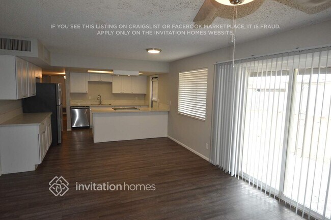 Foto del edificio - 3321 W Laurel Ln