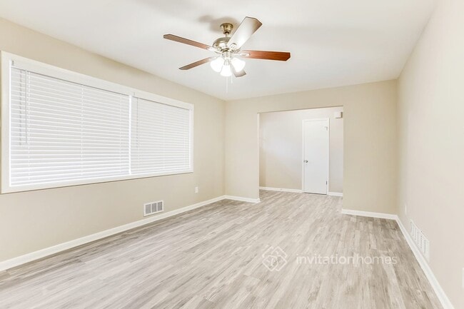 Building Photo - 433 Fond Du Lac Dr