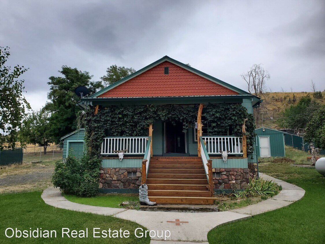 Primary Photo - 3 br, 1 bath House - 314 NE High Street