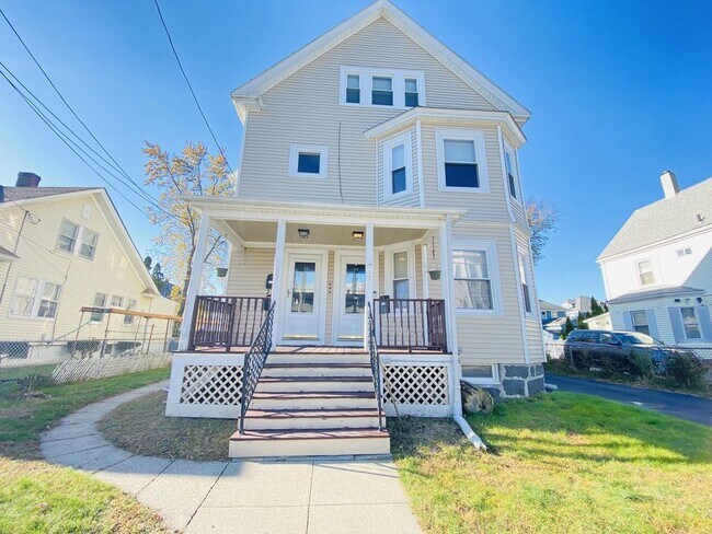 Building Photo - 47 Freeman St