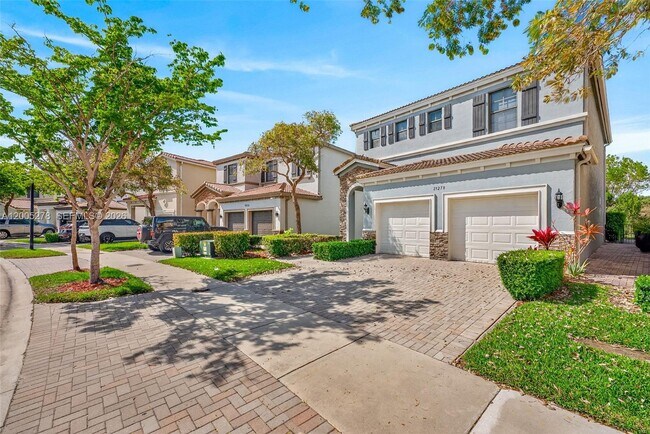 Foto del edificio - 19278 NE 6th Ave