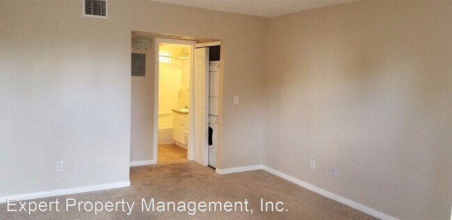 Building Photo - 3060 Suncrest Dr