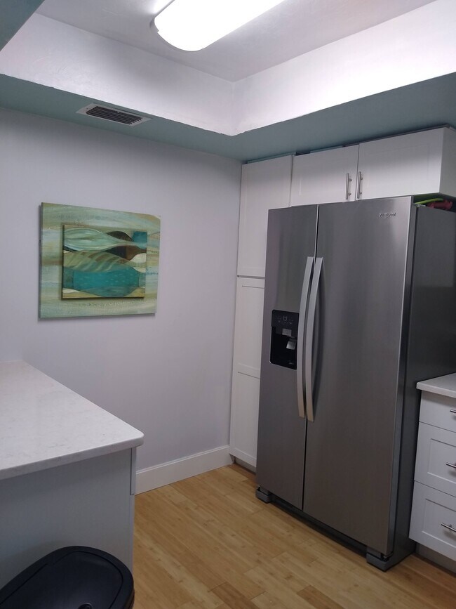 Photo - 13201 Oakmont Dr Apartment