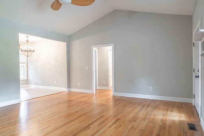 Foto del edificio - 167 Laurel Oak Ln