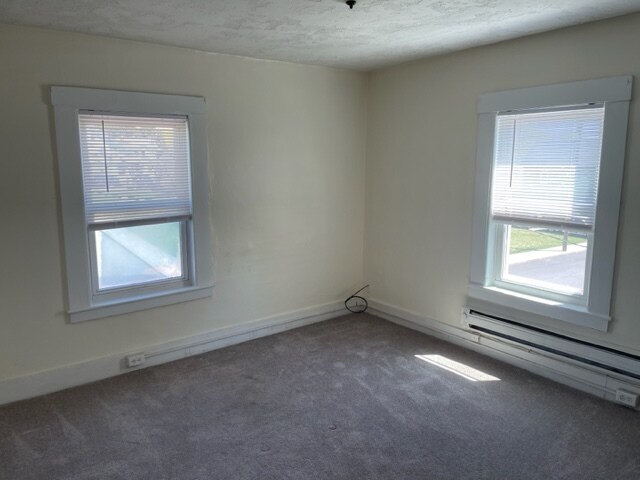 Building Photo - 16 Flagg St