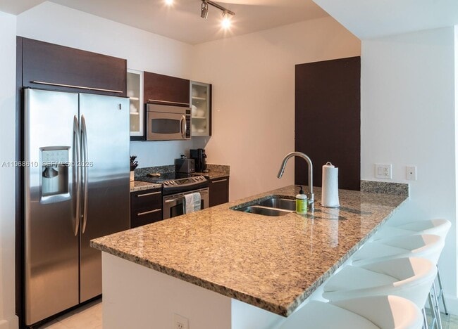 Foto del edificio - 950 Brickell Bay Dr