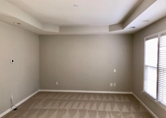 Building Photo - 5013 Amberfield Way