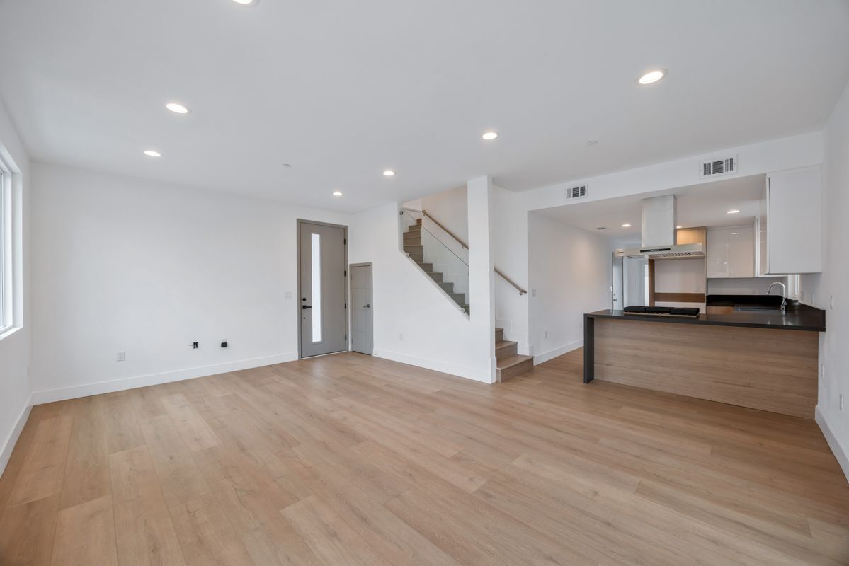 Primary Photo - 12673 9th St