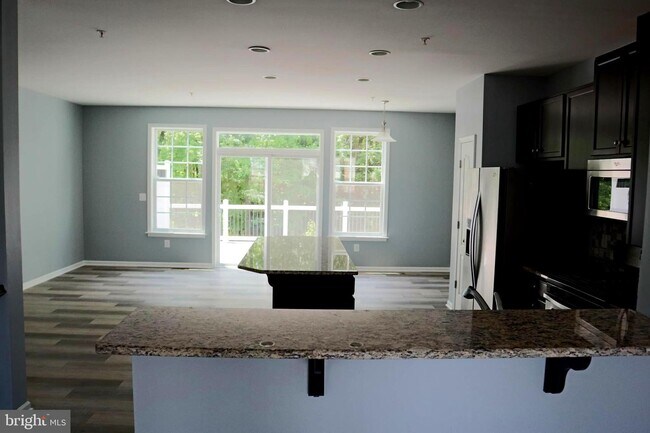 Foto del edificio - 4905 Forest Pines Dr