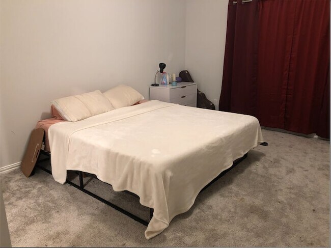 Dormitorio principal - 10012 Callan Ln