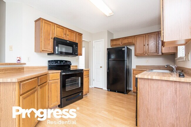 Building Photo - 7117 Puddin Ln