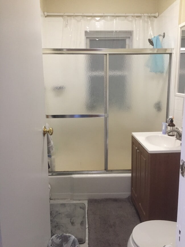 Building Photo - 42 Newbury St