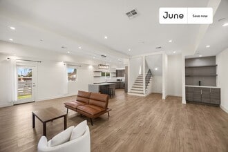 Building Photo - 5637 Riverton Ave