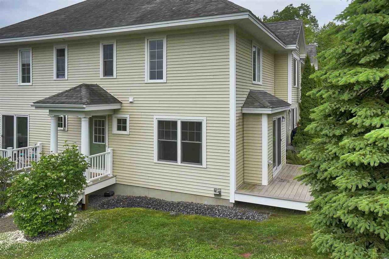 1 Stonewall Way Unit E, Exeter, NH 03833 Condo for Rent in Exeter, NH