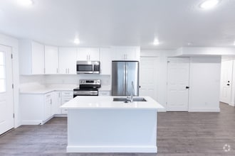 Building Photo - 4927 N Brandon Park Dr