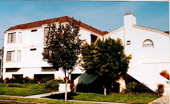 Building Photo - 1188 N West St