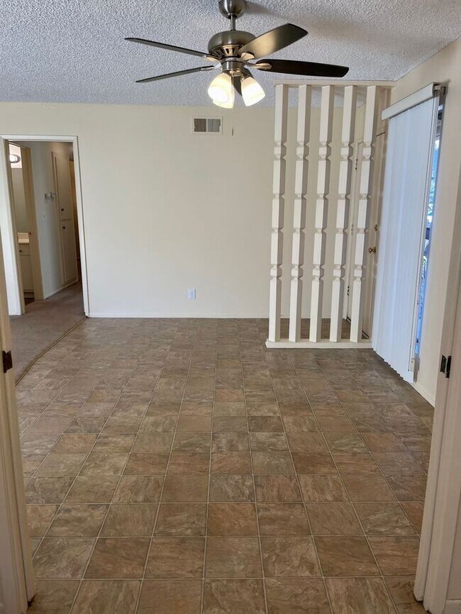 Building Photo - Winchester Canyon Three Bedroom Home - Pet...