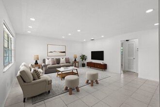 Building Photo - 1908 NW 4th Ave