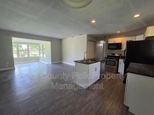 Building Photo - 6046 Appian Way