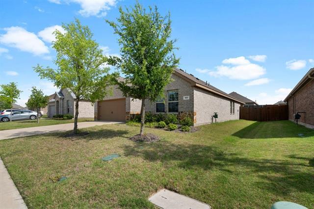 Foto del edificio - 917 Dewy Glen Ln