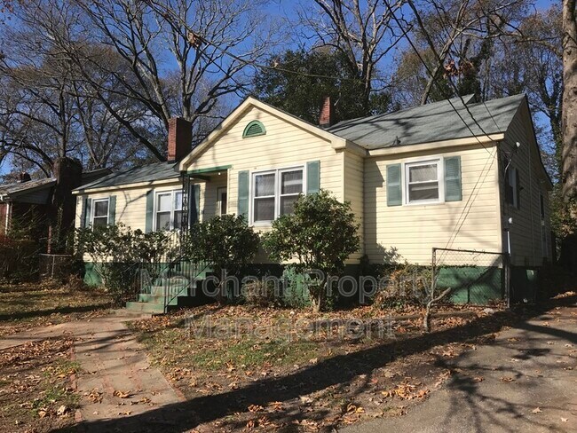 Foto del edificio - 16 Collinson Rd