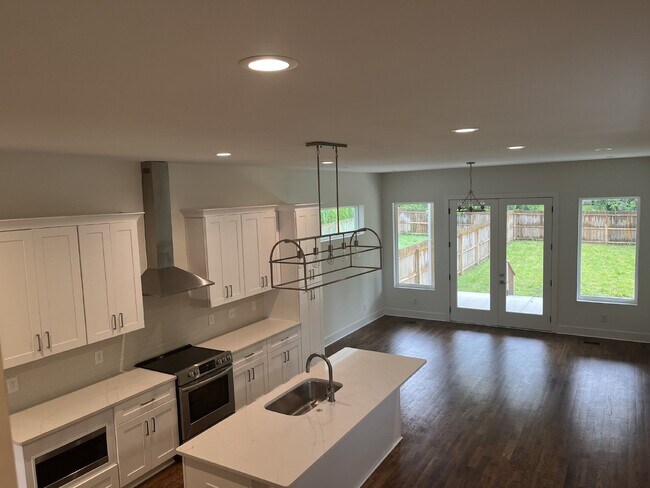 Building Photo - "Charming 4-Bedroom Nashville Oasis with E...