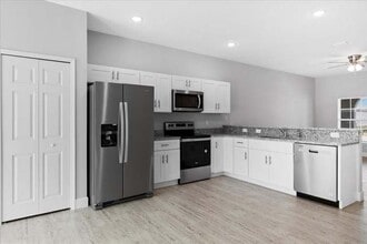 Building Photo - 336 Caen Ct