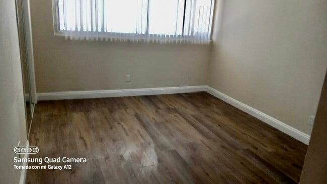 Building Photo - 315 N Hillcrest Blvd